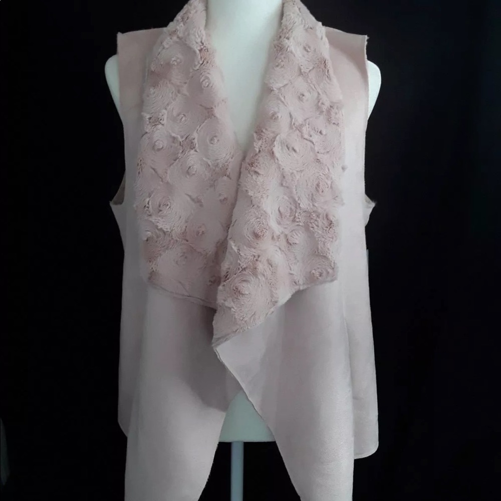 Andrew Marc New York Women’s Reversible Faux Fur Vest Cream L